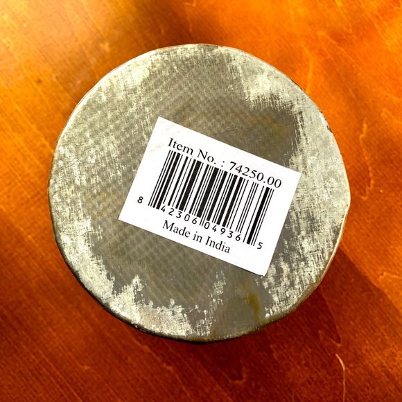 Rustic galvanized metal ribbed small succulent planter - Picture 5 of 5